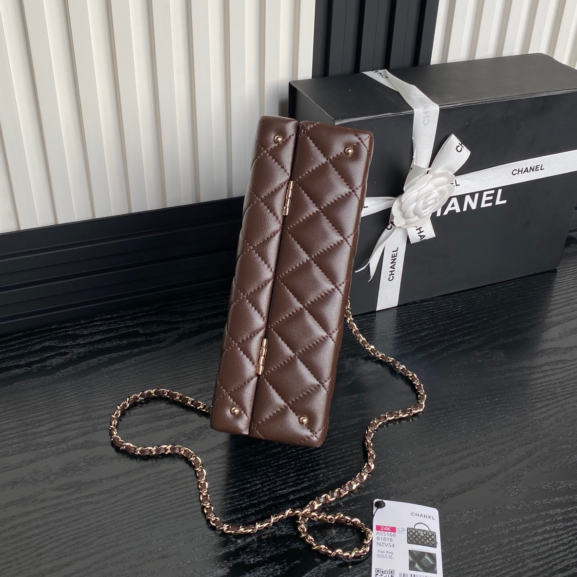 Ch*el box bag 15x22x7.5cm