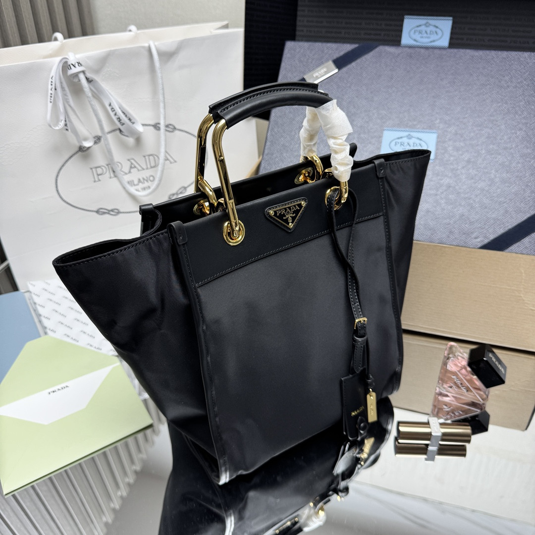 Pra*a re-nylon and leather tote bag 23x28.5x15cm