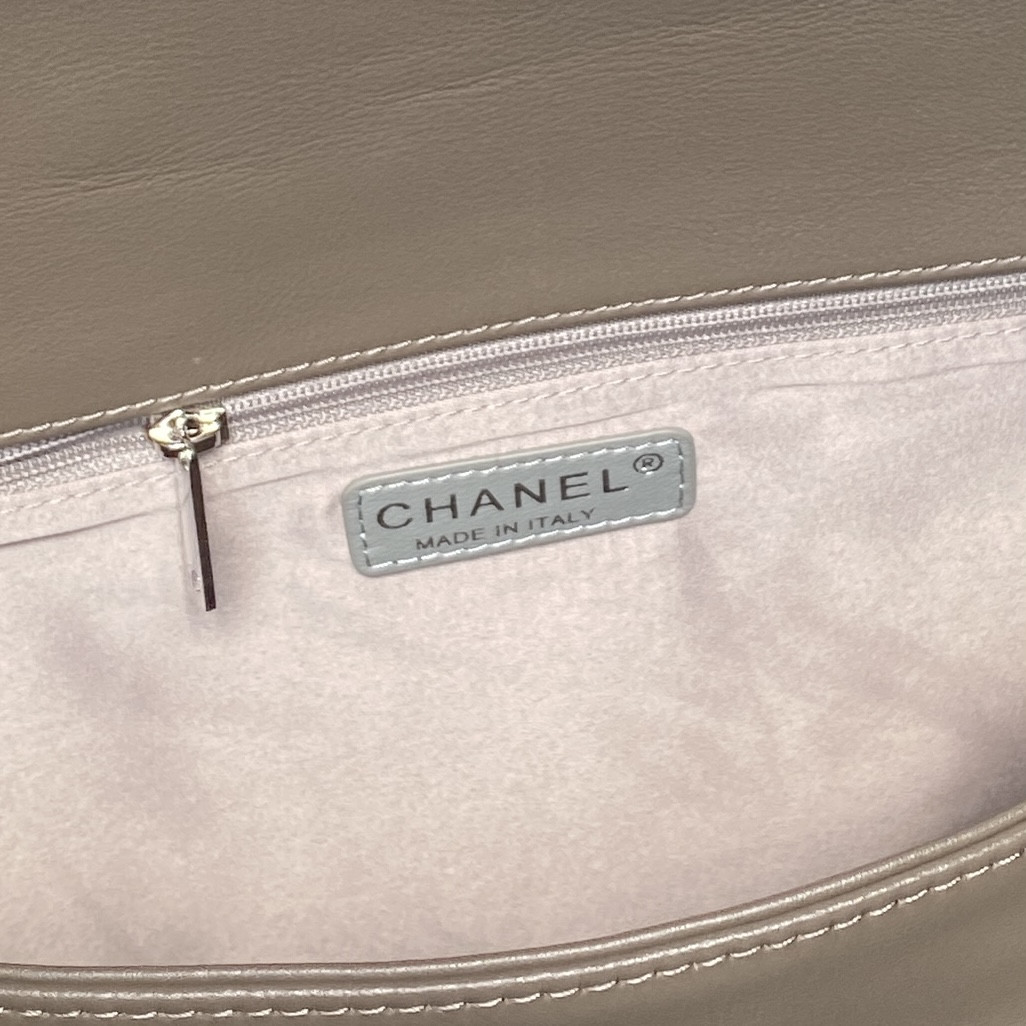 Ch*el vintage graffiti tote airport bag 36x24x12cm