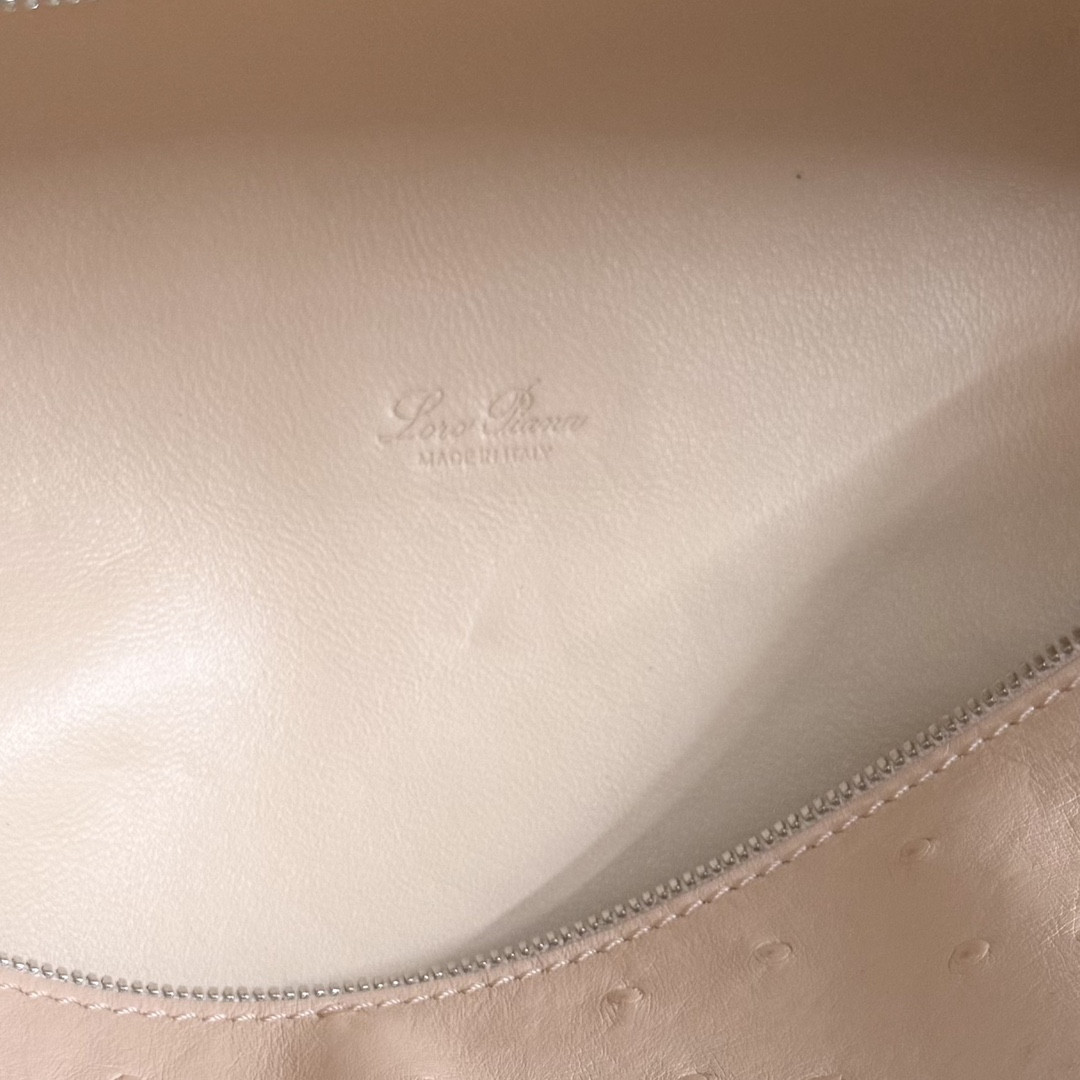 L**o p*ana extra pocket l27 ostrich-grained leather 16x27x10cm