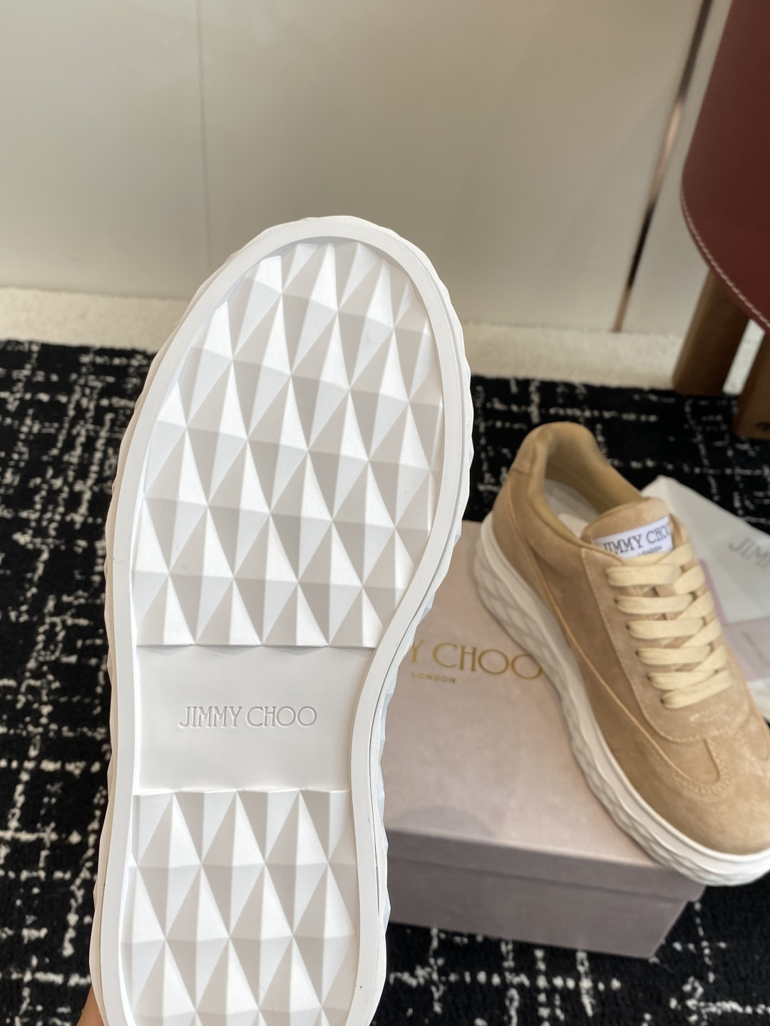 ua ji*y ch* Di*m*nd light maxi f sneakers