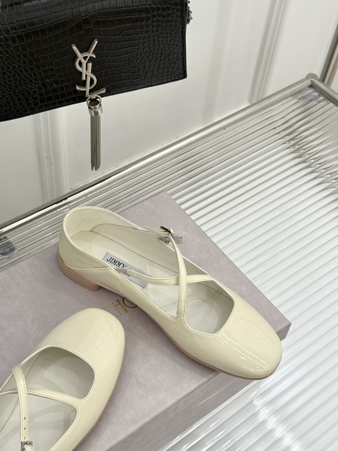ua Ji*y Ch* eleri ballet flats